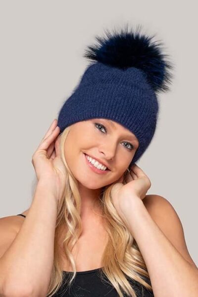 Lenora hat with pompom in Navy color